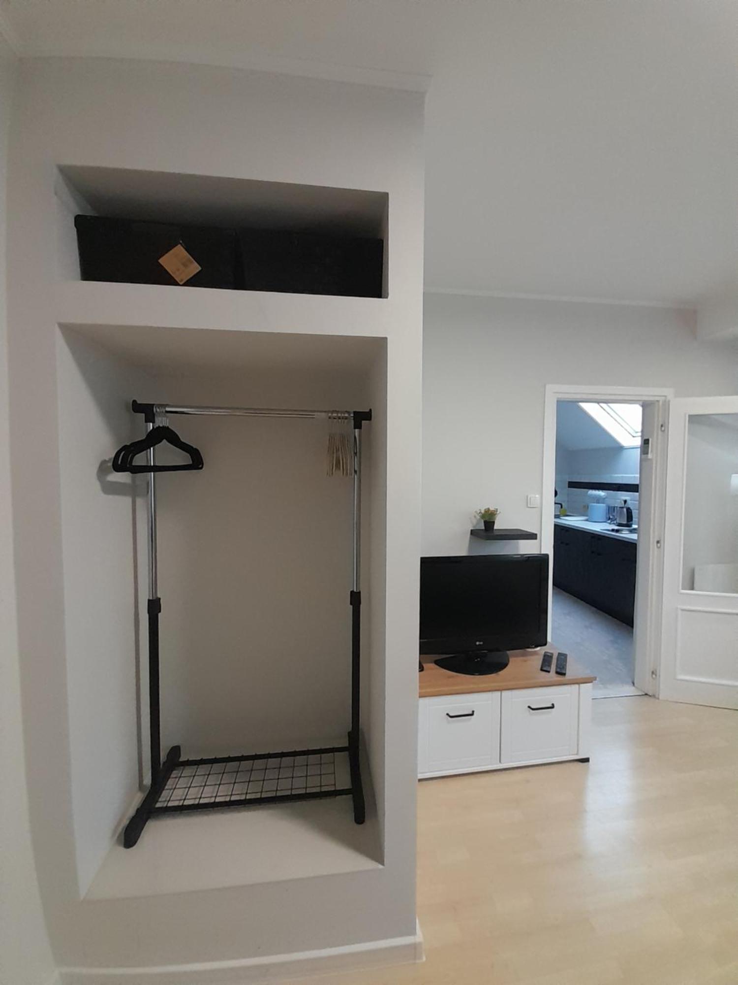 דירות סובוטיקה Cool & Cozy Center מראה חיצוני תמונה